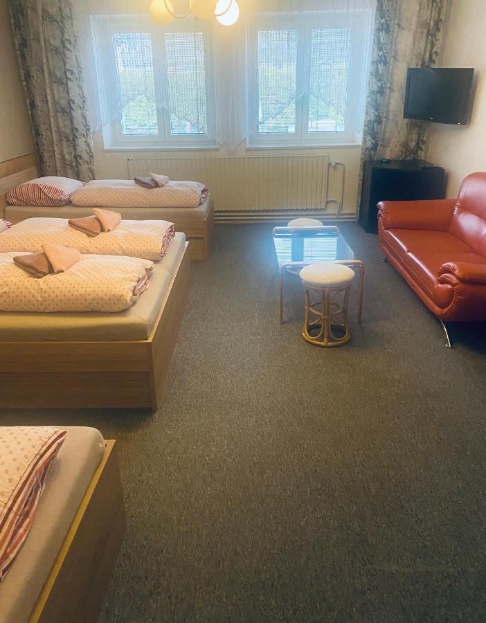 Apartmanovy Dum Velke Losiny Hotel Exterior photo